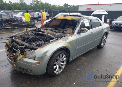 2005 Chrysler 300 Touring from USA, damaged, VIN 2C3JA53G15H592300